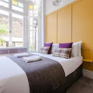 Regency House Gasthuis