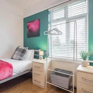 Private 6 With Kitchenette By Cb No Minimum Cambridge (Cambridgeshire)