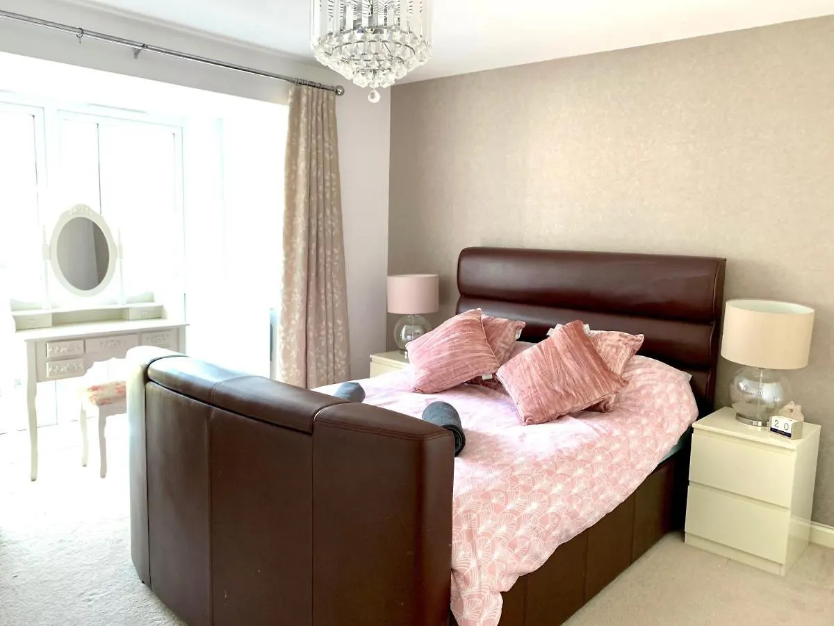 Large Stylish Cambridge House Apartment 0*, Cambridge (Cambridgeshire)