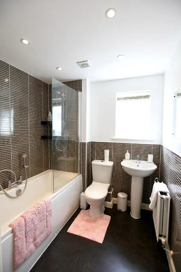 Large Stylish Cambridge House Apartment United Kingdom
